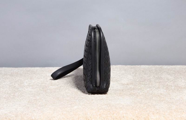 ボッテガヴェネタバッグ側面デザイン